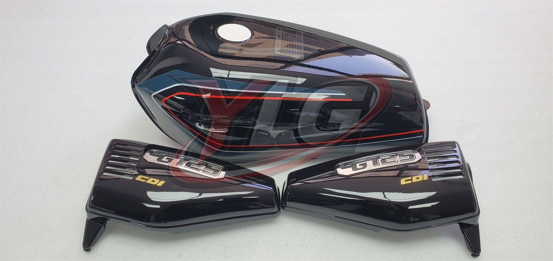 CG-125 BENZİN DEPOSU ( YAN KAPAKLI ) - SİYAH